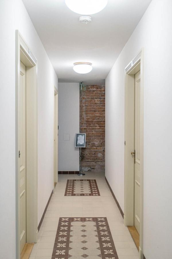 Апартаменти Apartament Grey Pearl Downtown Варшава Екстер'єр фото